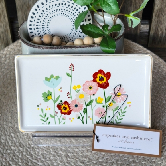 NWT cupcakes & cashmere rectangular floral trinket dish gold border cera… - Picture 2 of 6